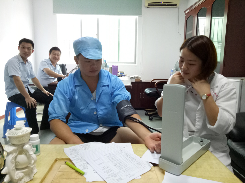 关注健康,PA旗舰厅集团组织员工健康体检 关注健康,PA旗舰厅集团组织员工健康体检